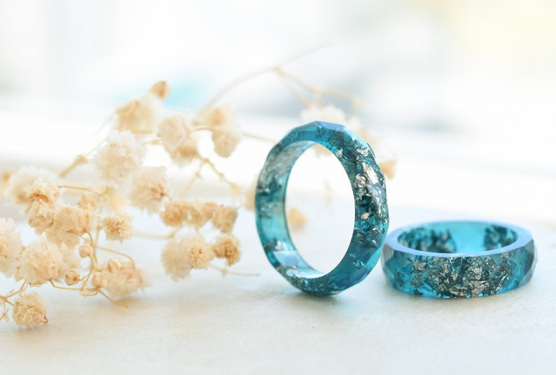 Teal Faceted Resin Ring With Silver Flakes - Stacking Ring - Unconventional Engagement Ring - Resin Jewelry