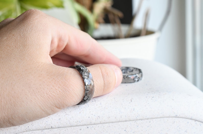 Grey Faceted Resin Ring With Silver Flakes - Mens Rings - Unisex Ring - Resin Jewelry
