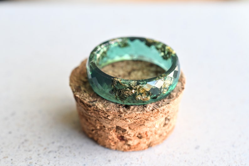 Emerald Green Faceted Resin Ring With Gold Flakes - Lightweight Ring - Unconventional Stacking Ring - Resin Jewelry