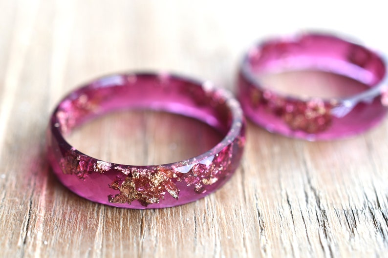 Purple Faceted Resin Ring with Gold Flakes - Faceted Band Ring - Resin Stacking Ring - Minimal Resin Jewelry