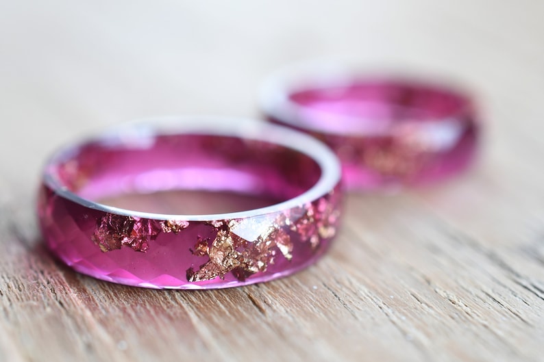 Purple Faceted Resin Ring with Gold Flakes - Faceted Band Ring - Resin Stacking Ring - Minimal Resin Jewelry