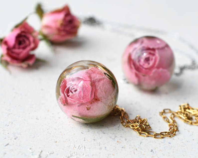 Real Light Pink Rosebud Resin Sphere Pendant Necklace - Dried Flower Jewelry for Her - Real Rose Necklace
