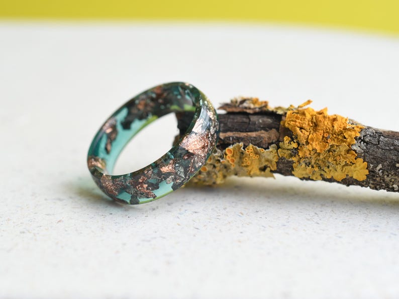 Emerald Green Resin Ring with Rose Gold Flakes – May Birthstone Gift – Handmade Alternative Jewelry – Unique Green Ring