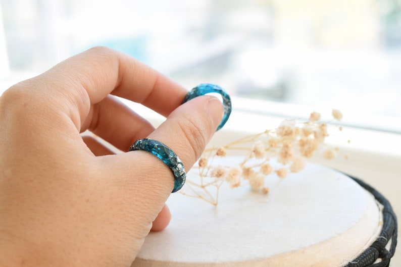 Teal Faceted Resin Ring With Silver Flakes - Stacking Ring - Unconventional Engagement Ring - Resin Jewelry