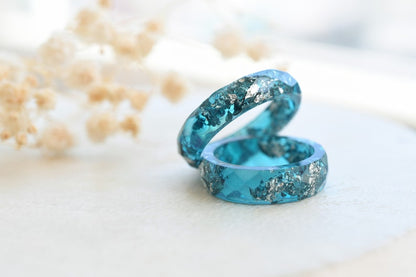 Teal Faceted Resin Ring With Silver Flakes - Stacking Ring - Unconventional Engagement Ring - Resin Jewelry