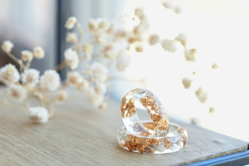 Transparent Band Ring With Gold Flakes - Handmade Faceted Gold Ring - Minimalist Resin Jewelry