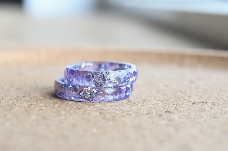 Thin Amethyst Color Faceted Resin Ring With Silver Flakes - Unisex Band Ring
