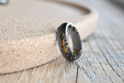 Black Ring With Gold Leaf - Alternative Black Resin Ring - Faceted Men's Ring