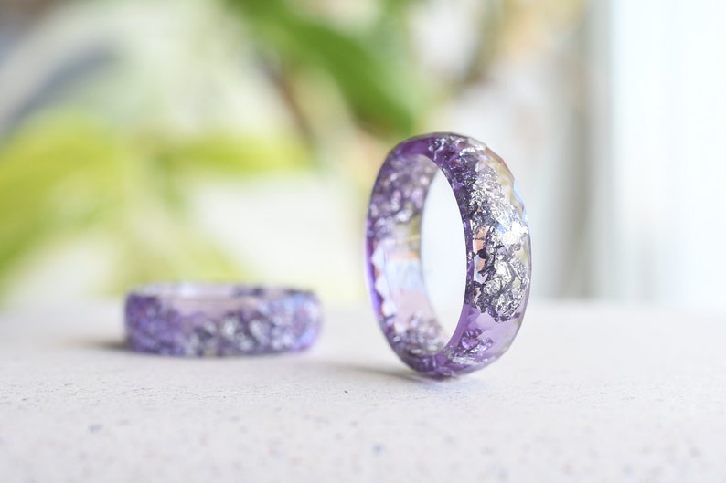 Alternative February birthstone ring Amethyst - Hypoallergenic Faceted Resin Ring with Silver Flakes - Epoxy Resin Jewelry