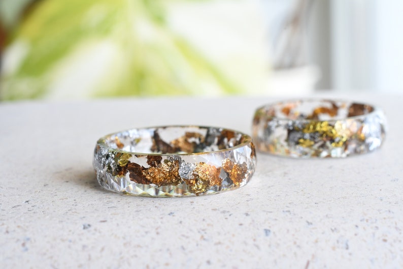 Transparent Faceted Ring With Mixed Metallic Flakes - Resin Ring - Alternative Ring - Resin Jewelry