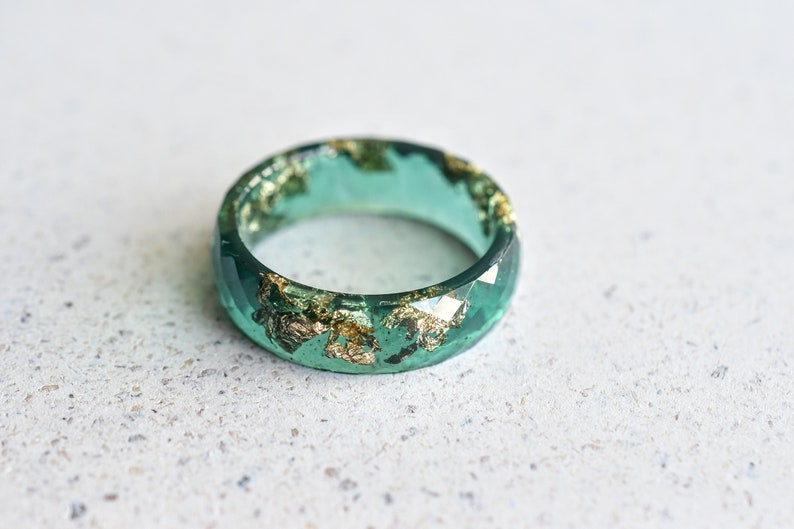 Emerald Green Faceted Resin Ring With Gold Flakes - Lightweight Ring - Unconventional Stacking Ring - Resin Jewelry