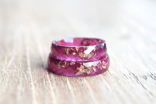 Purple Faceted Resin Ring with Gold Flakes - Faceted Band Ring - Resin Stacking Ring - Minimal Resin Jewelry