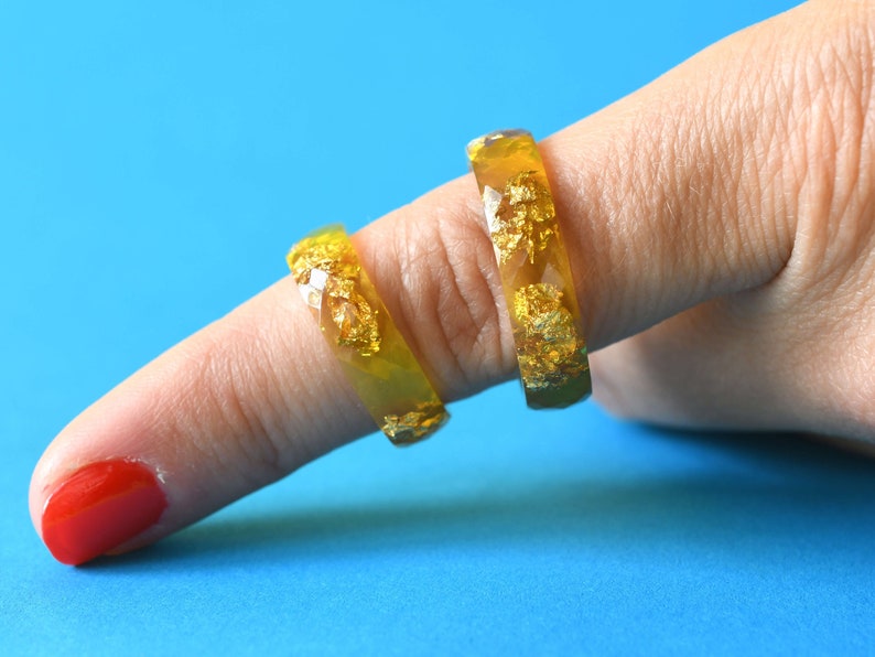 Vibrant Yellow Gold Flake Faceted Resin Ring - Unique Summer Jewelry for Women