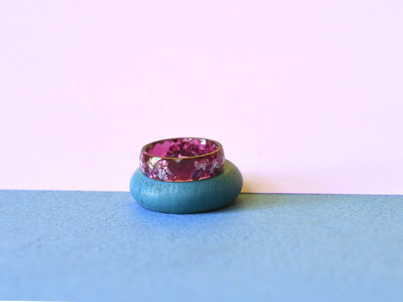 Purple Hypoallergenic Ring with Silver Flakes - Faceted Resin Ring - Thumb Stacking Ring - Resin Jewelry