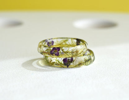 Dried Moss and Alyssum Flowers Ring - Real Dried Flowers Resin Jewelry - Nature inspired ring
