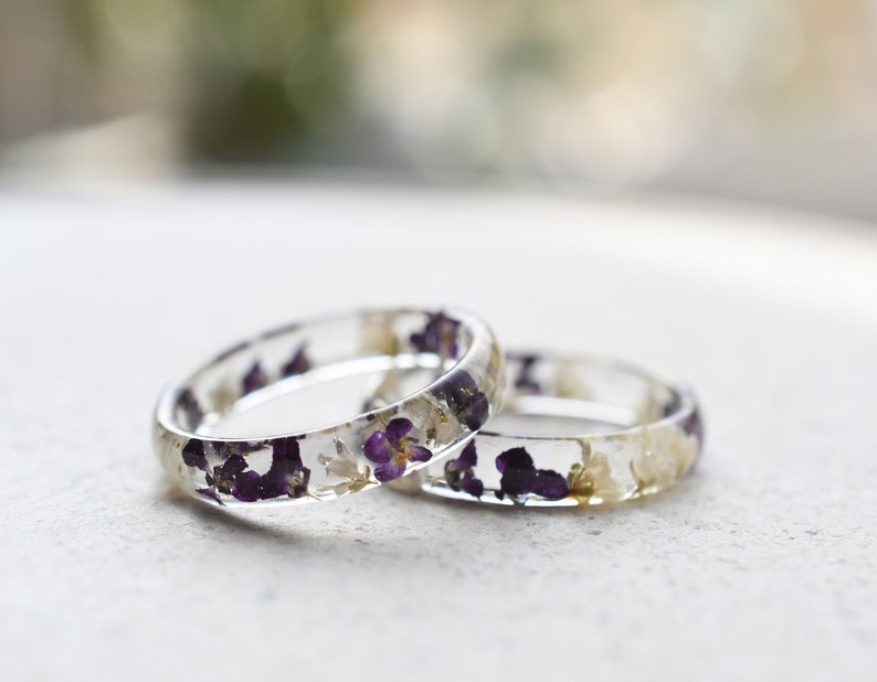 Sweet Alyssum Promise Ring - Purity Resin Ring for Her - Real Dried Flower Jewelry