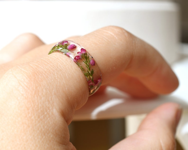 Resin Ring with Real Dried Pink Heather Flowers - Flower Wedding Band - Dried Flowers Jewelry