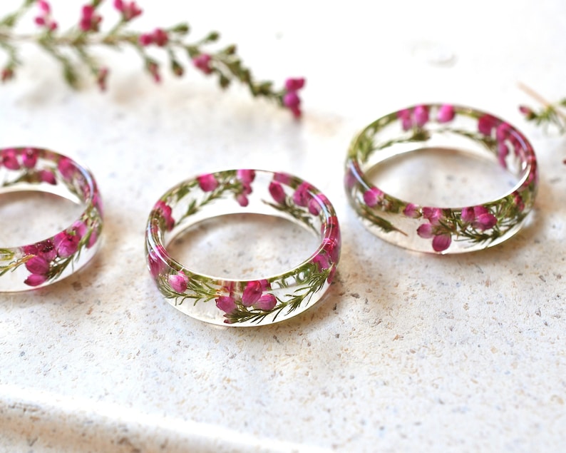 Resin Ring with Real Dried Pink Heather Flowers - Flower Wedding Band - Dried Flowers Jewelry