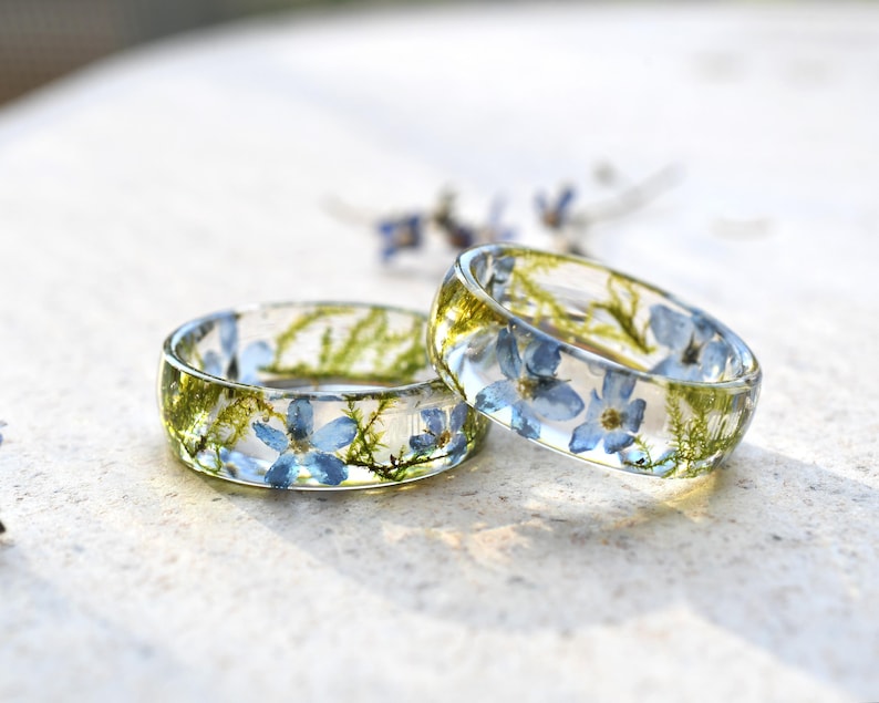Forget-Me-Not and Dried Moss Resin Ring – Unique Floral Gift for Her, Christmas Gift, Botanical Jewelry