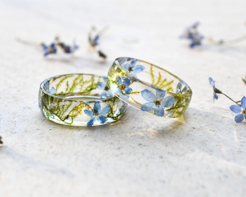 Forget-Me-Not and Dried Moss Resin Ring – Unique Floral Gift for Her, Christmas Gift, Botanical Jewelry