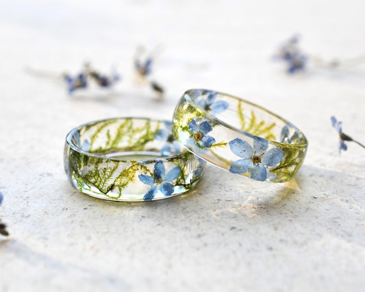 Forget-Me-Not and Dried Moss Resin Ring – Unique Floral Gift for Her, Christmas Gift, Botanical Jewelry