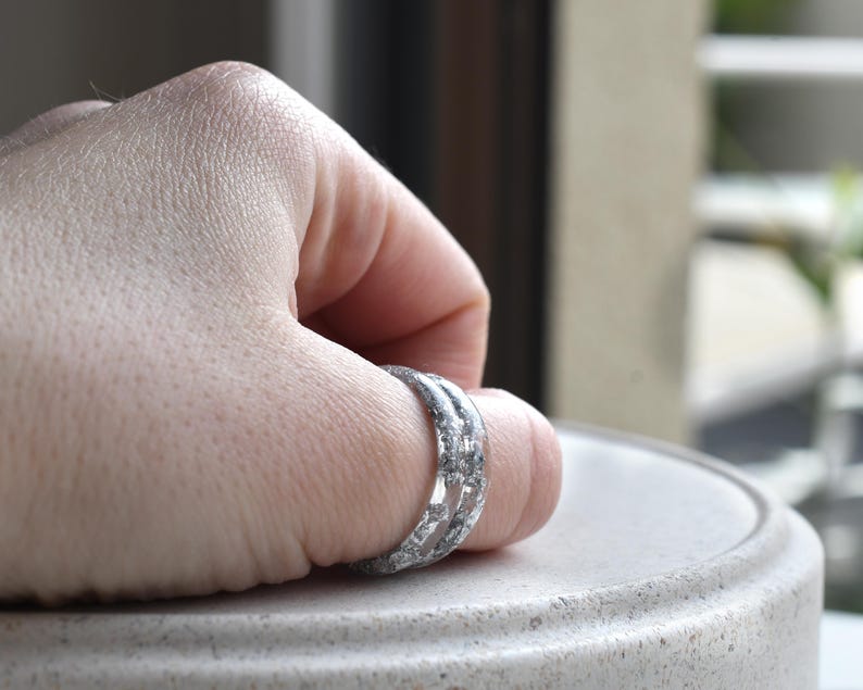 Smooth Silver Leaf Ring in Clear Resin - Wedding Ring Alternative - Hypoallergenic Ring - Thin Stacking Ring