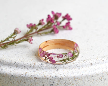 Faceted Resin Ring with Real Dried Pink Heather Flowers and Birch Wood – Handmade Floral Jewelry – Promise Ring for Her – Botanical Ring