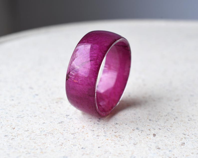 Purple Rose Petal Resin Ring – Wide 8mm Floral Band • Botanical Jewelry • Nature Lover Gift • Handmade Flower Ring • Romantic Gift for Her