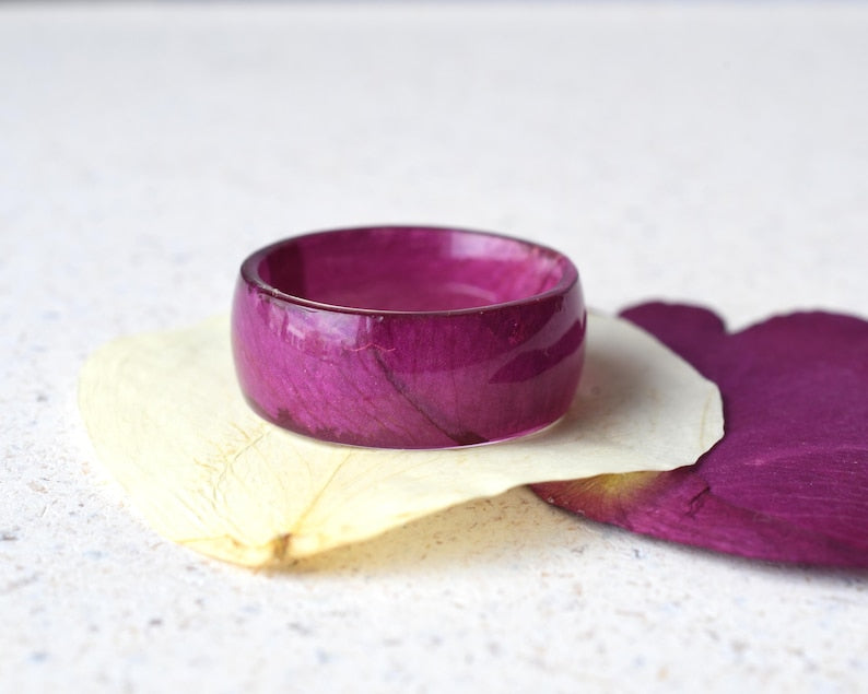 Purple Rose Petal Resin Ring – Wide 8mm Floral Band • Botanical Jewelry • Nature Lover Gift • Handmade Flower Ring • Romantic Gift for Her