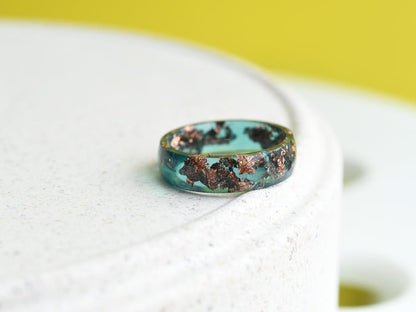 Emerald Green Resin Ring with Rose Gold Flakes – May Birthstone Gift – Handmade Alternative Jewelry – Unique Green Ring